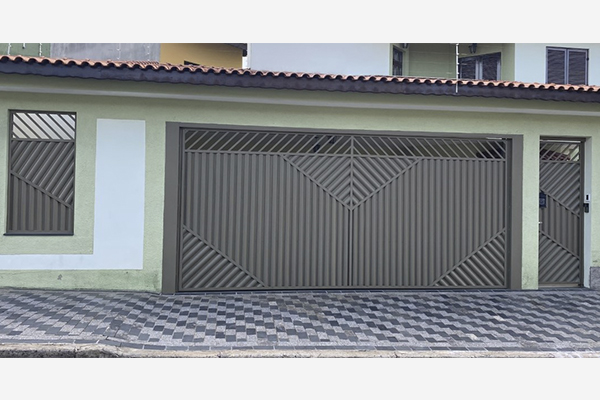 Portão em chapa - modelo 36