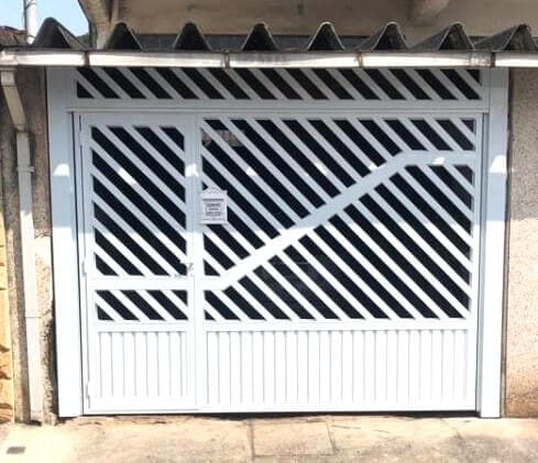 Portão em alumínio